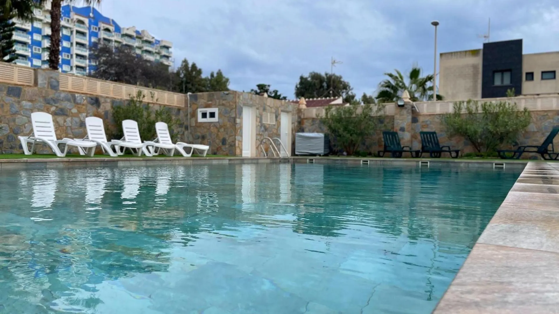 Villa In Roquetas With Garden And Private Pool روكيتاس ذي مار 0*,  إسبانيا