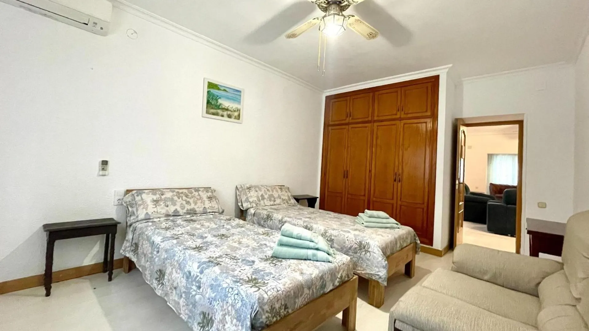 Villa In Roquetas With Garden And Private Pool Roquetas de Mar Spain