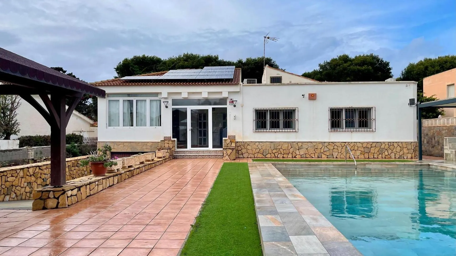 Villa In Roquetas With Garden And Private Pool Roquetas de Mar 0*,