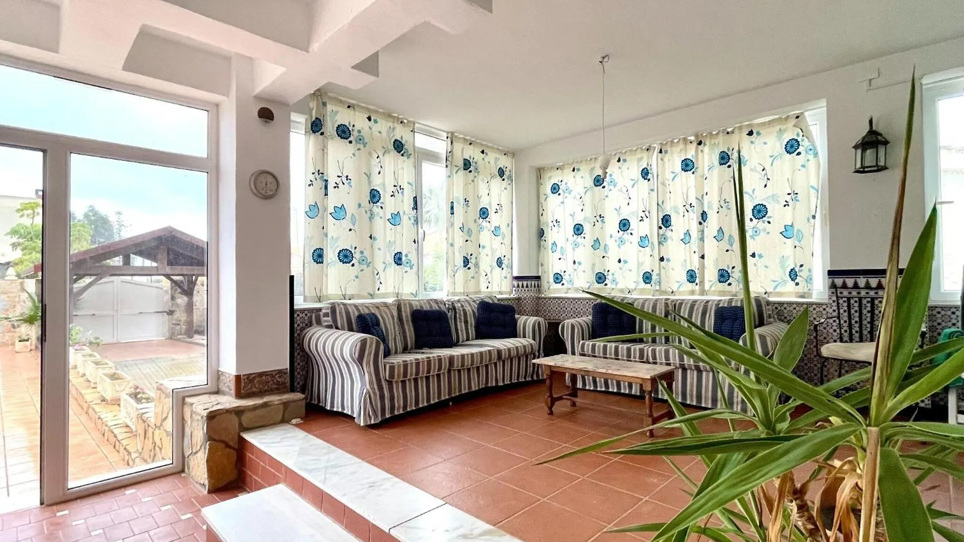 Villa In Roquetas With Garden And Private Pool Roquetas de Mar