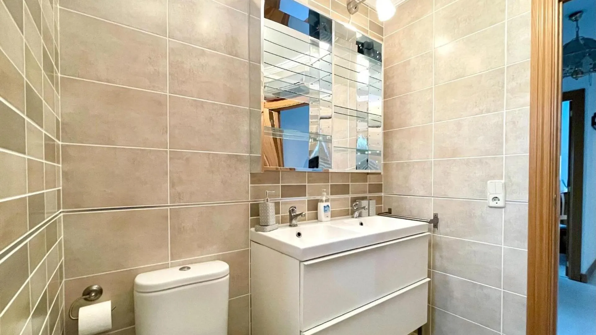 Villa In Roquetas With Garden And Private Pool Roquetas de Mar