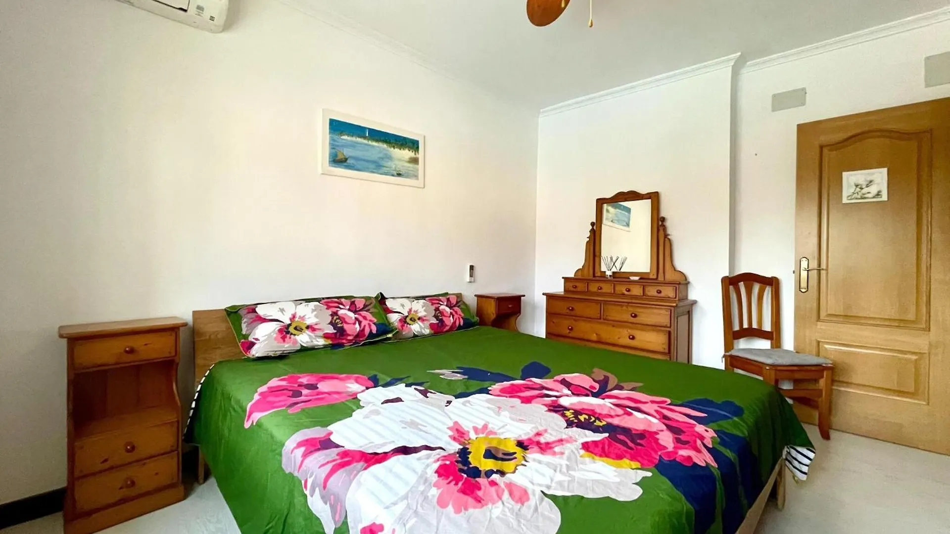 Villa In Roquetas With Garden And Private Pool Roquetas de Mar Spain