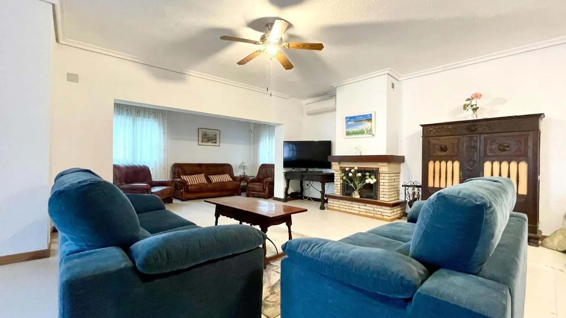 Villa In Roquetas With Garden And Private Pool Roquetas de Mar